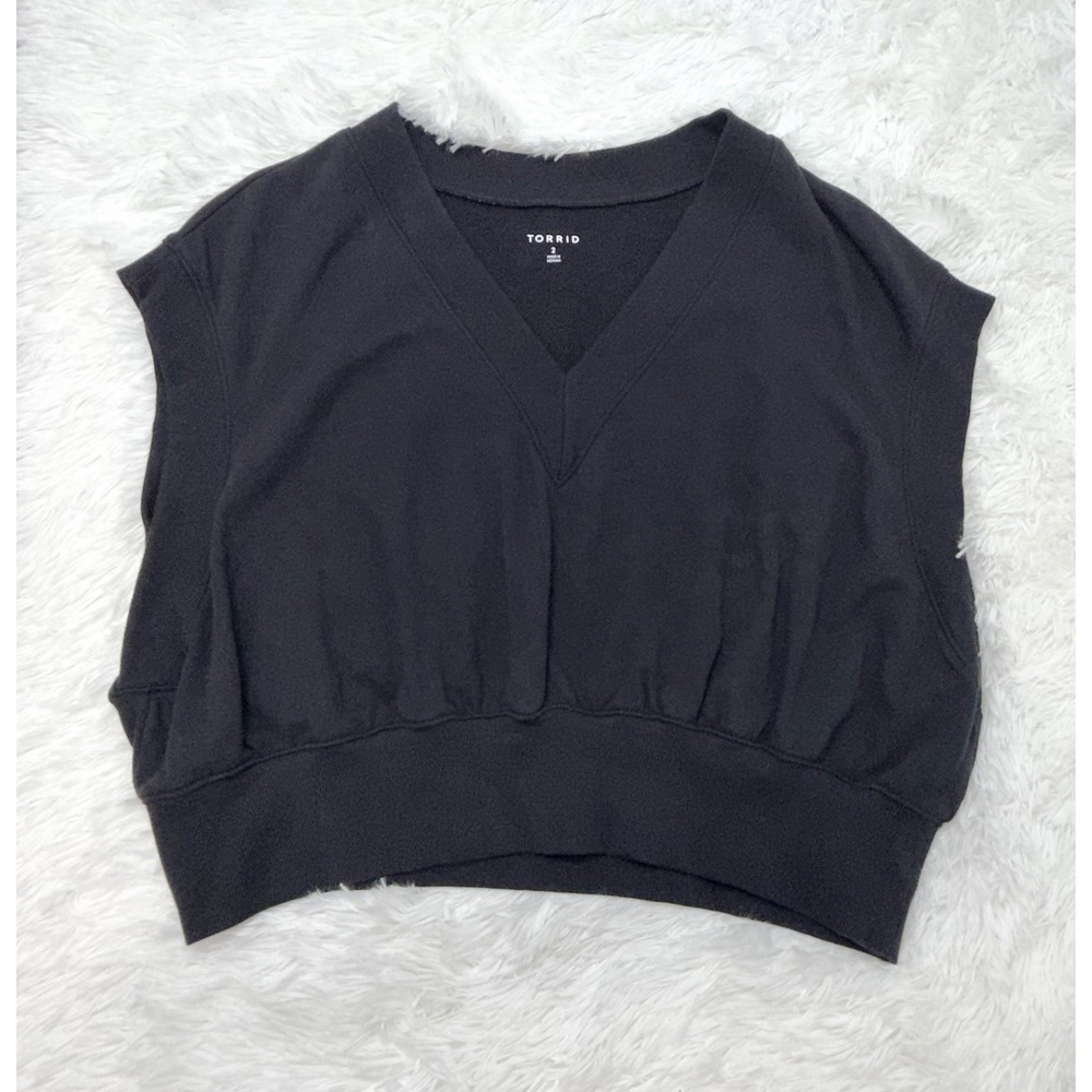 Torrid Cropped Active Pullover Black V-neck Sleeveless Ribbed Trims Size 2